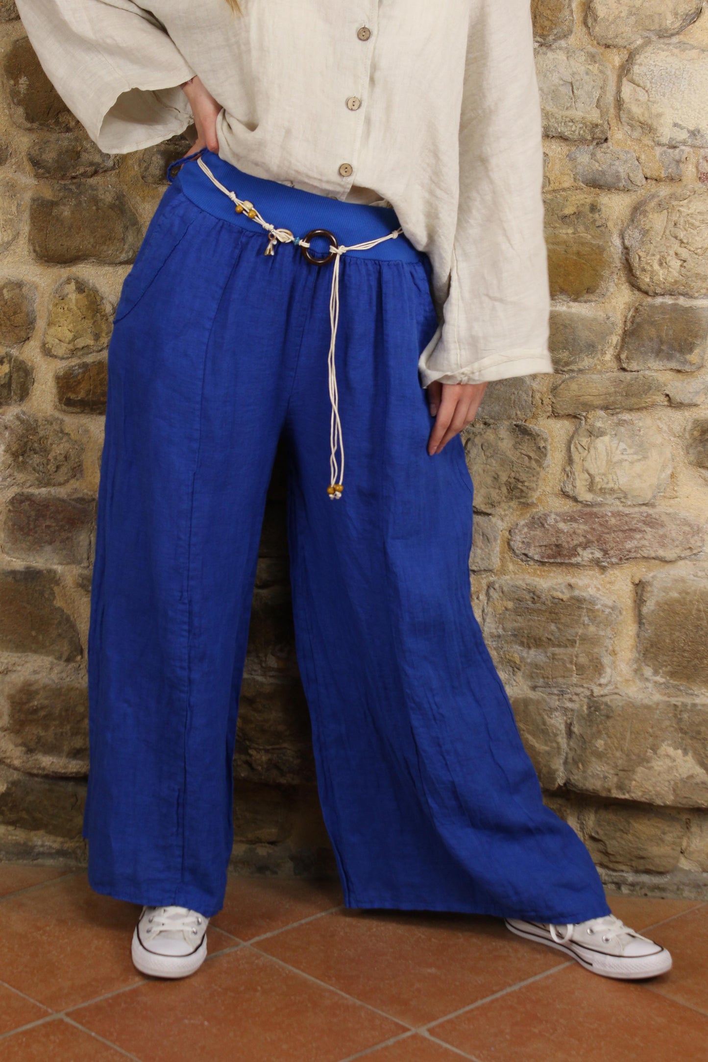 Wide leg trousers